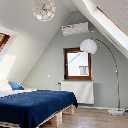 Gemuetliche 2 Zimmerwohnung Mit Tv Und Wlan Wendlingen am Neckar Kültér fotó