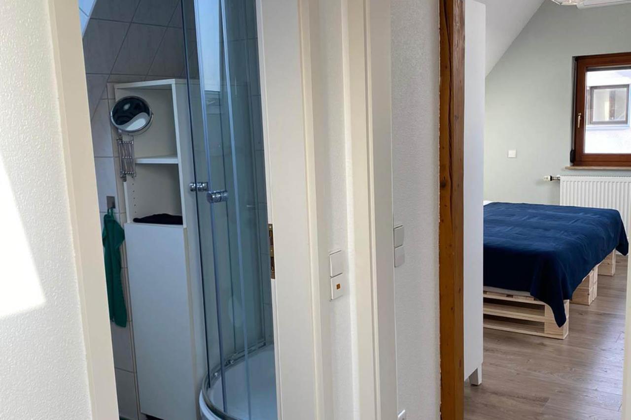 Gemuetliche 2 Zimmerwohnung Mit Tv Und Wlan Wendlingen am Neckar Kültér fotó