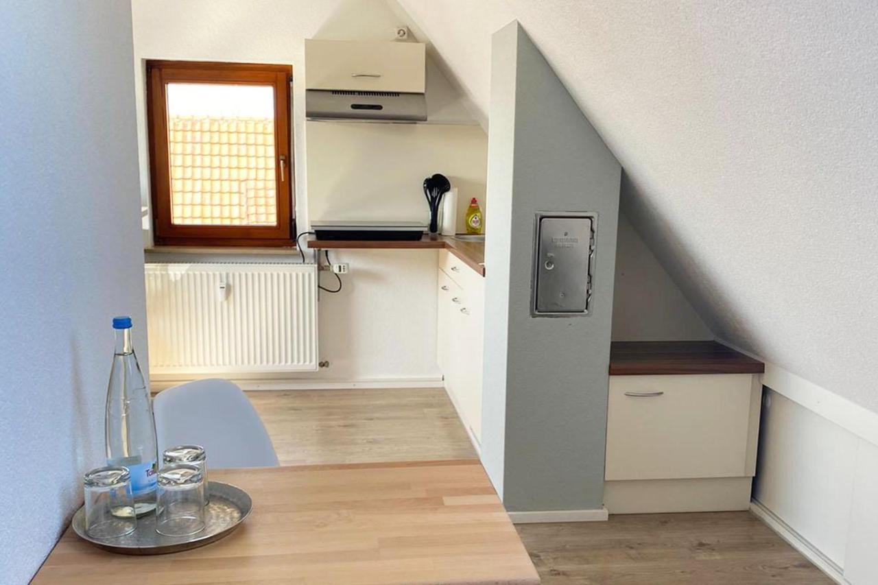 Gemuetliche 2 Zimmerwohnung Mit Tv Und Wlan Wendlingen am Neckar Kültér fotó
